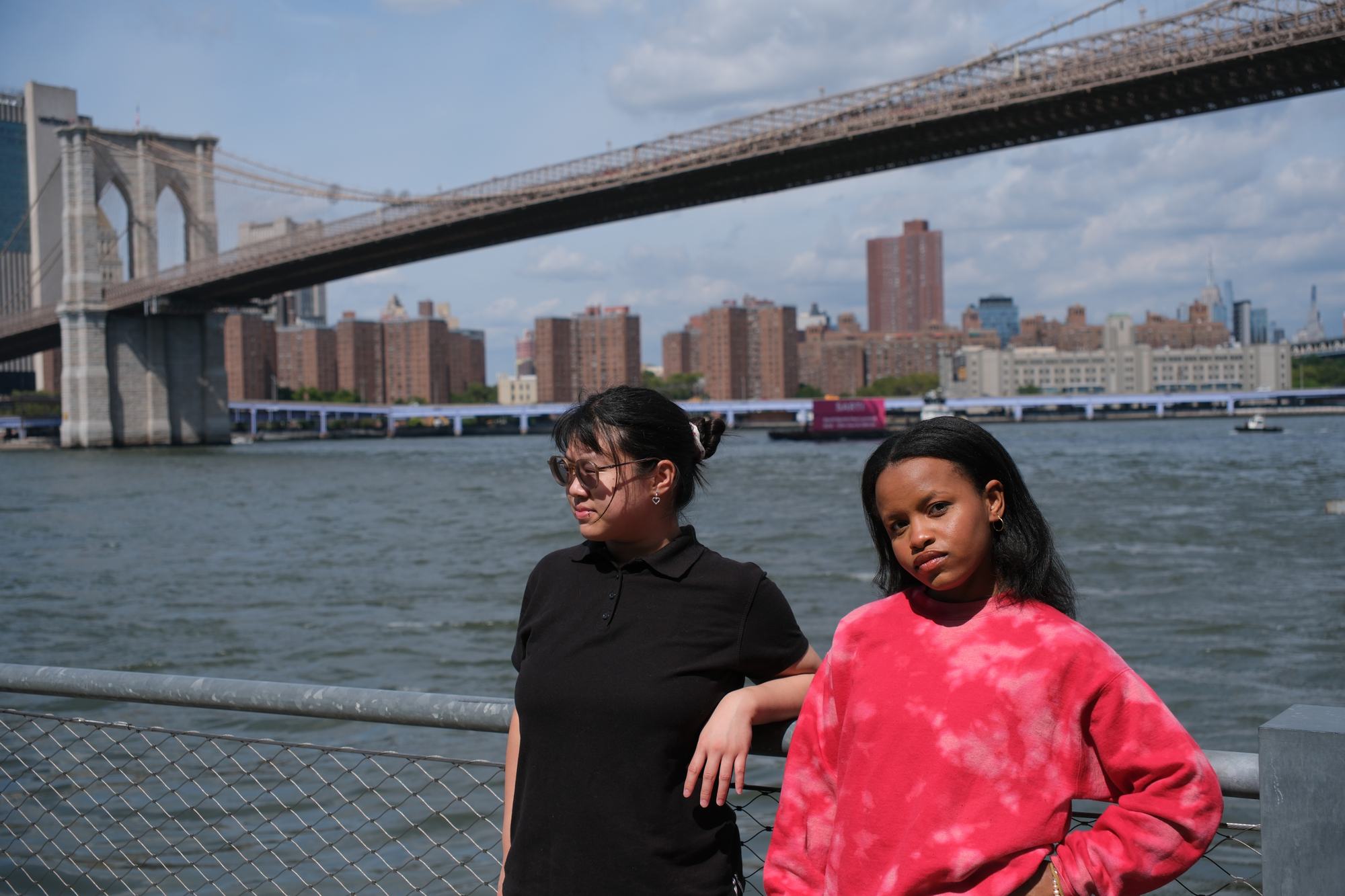 Jarea Fang and Dakotah Jennifer of DakJen Creative at the Brooklyn Bridge